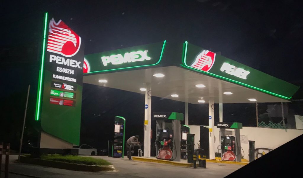 Super Servicio Azteca